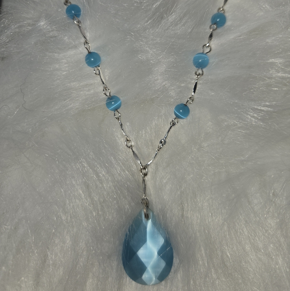 Avon Silver and Blue Teardrop Necklace